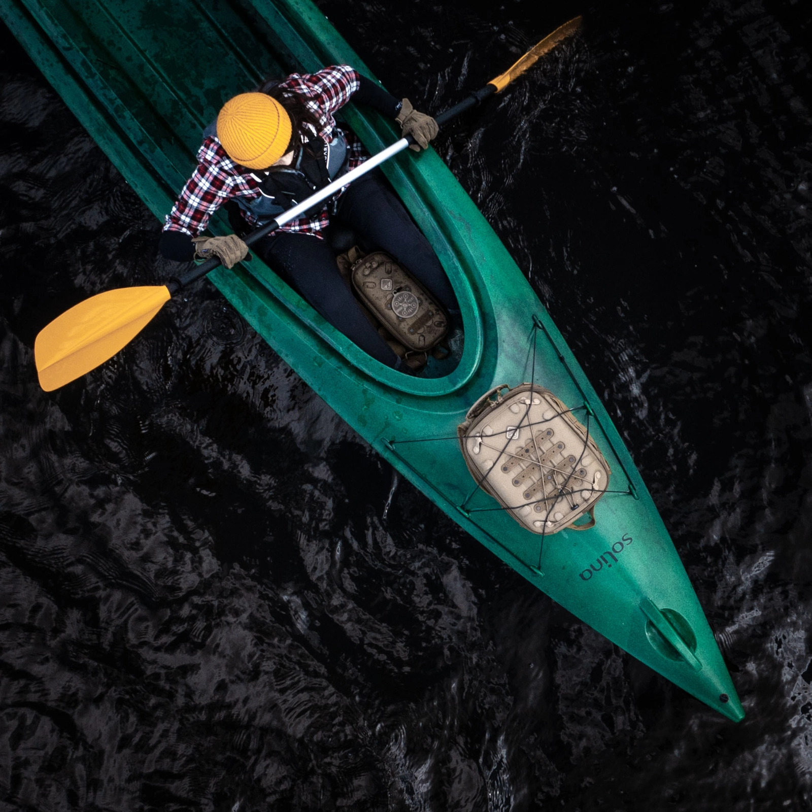 commercial-outdoor-drone-adventure-photo-kayaking-drone