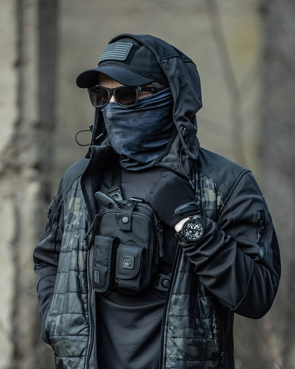 commercial-outdoor-tactical-gear-photo-chestrig-multicam-field-tested-poland
