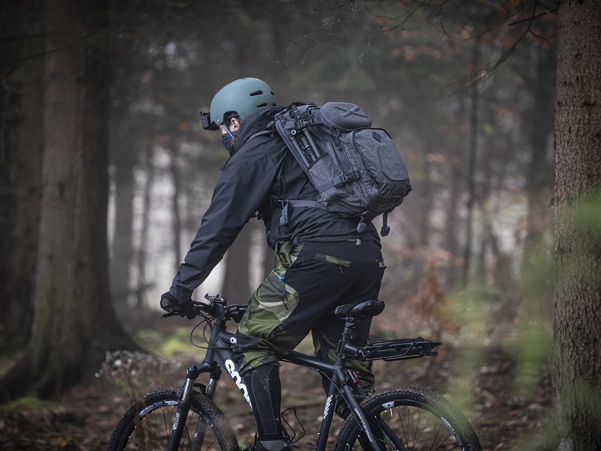 outdoor-photo-active-lifestyle-bicycle-nature-woods-poland