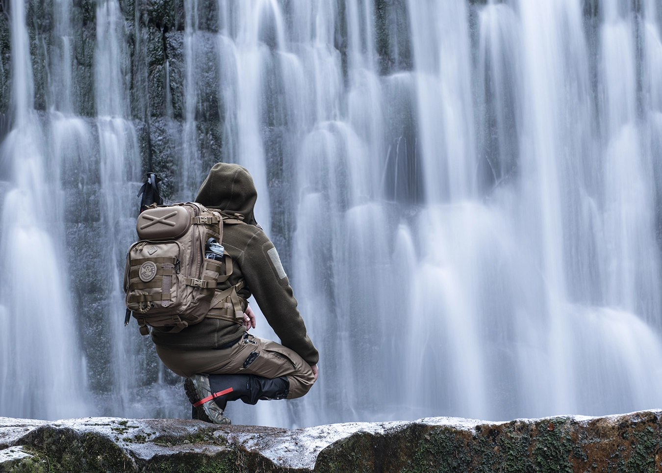outdoor-photography-molle-backpack-hiking-adventure-active-lifestyle-waterfall-mountains-poland