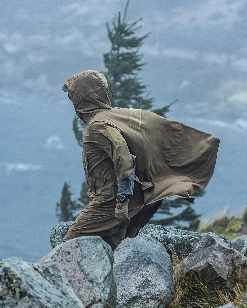 outdoor-product-photography-field-tested-poncho-mountains-windy-day-poland
