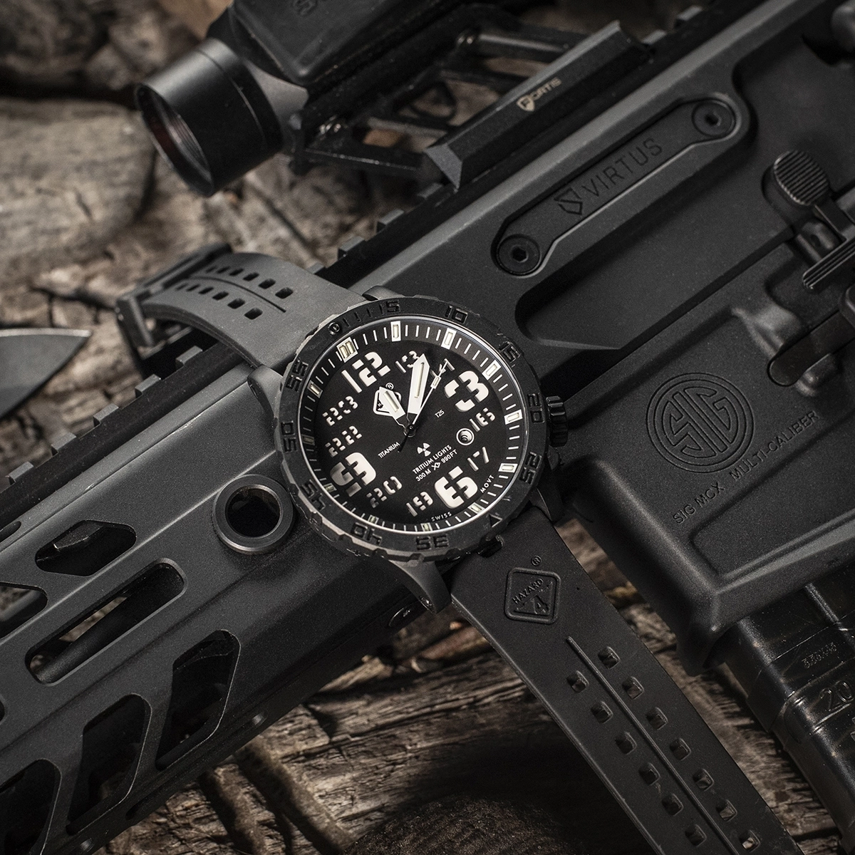 still-life-edc-tactical-gear-photo-dive-watch-virtus