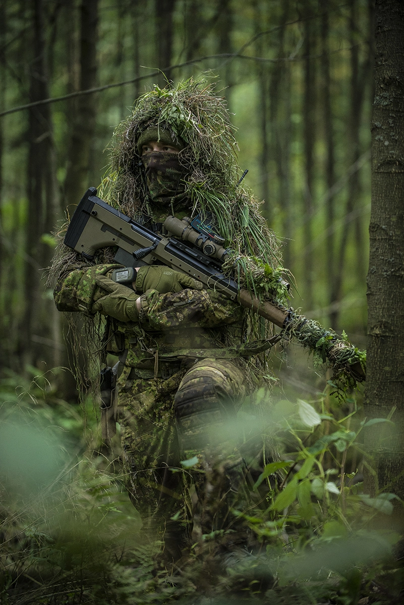 tactical-gear-photo-outdoor-sniper-ghillie-woods-airsoft-poland