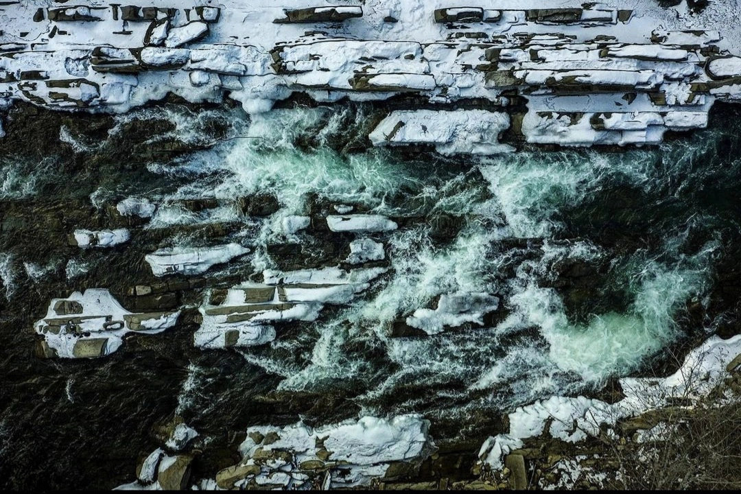 landscape-drone-photography-stolowe-mountains-river-sine-wiry-poland