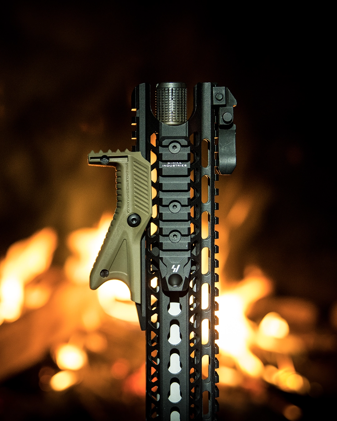 outdoor-tactical-photography-rifle-front-fire-still-life